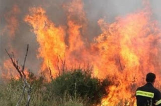 Μεγάλη φωτιά στη Σέριφο - Φωτογραφία 1