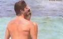 Καυτά φιλιά στη θάλασσα δίνουν Nίκος Οικονομόπουλος και Βίκυ Κάβουρα! - Δείτε φωτο - Φωτογραφία 1