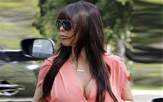 Ξαναβρίσκει τη φόρμα της η Kim Kardashian - Φωτογραφία 1