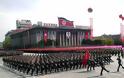 Στρατιωτική παρέλαση στη Βόρεια Κορέα