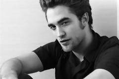 Νέος έρωτας για τον Robert Pattinson