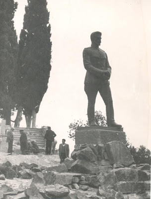 Κύμη: Όταν είδε την φωτογραφία, γέμισε από δάκρυα! - Φωτογραφία 2