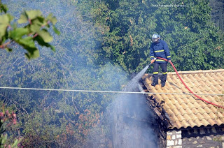 Φωτιά σε σπίτι στη Βαυκερή Λευκάδας [Video & Photos] - Φωτογραφία 4