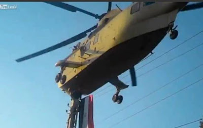 ΒΙΝΤΕΟ-Το ελικόπτερο πέρασε ξυστά από το κεφάλι του - Φωτογραφία 1