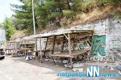 Περιθώρι: Μετά το τροχαίο τους έκλεισαν τις παράγκες - Περίπου ένα μήνα χωρίς δουλειά οι παραγωγοί