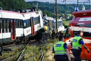 Ελβετία: Σε σοβαρή κατάσταση 5 άτομα - Φωτογραφία 1
