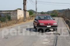Hλεία: «Βομβαρδισμένο» τοπίο ο δρόμος προς τον οικισμό Αστέρια - Καβούρι