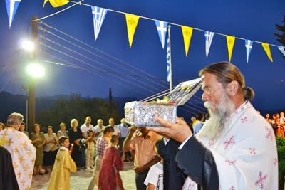 Με Βυζαντινή μεγαλοπρέπεια η εορτή της Αγία Παρασκευής στους Μολάους Λακωνίας [video] - Φωτογραφία 2