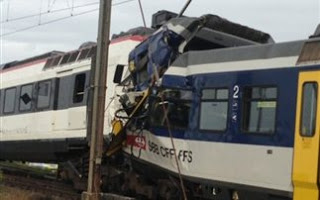 «Το τρένο συρρικνώθηκε 8 μέτρα κατά την πρόσκρουση» - Φωτογραφία 1