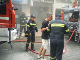 Φωτιά σε γραφεία στην οδό Μιχαήλ Αγγέλου στα Γιάννενα! - Φωτογραφία 1