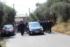 Tελευταίο αντίο στον 34χρονο πυροσβέστη που έφυγε σε τροχαίο στο Βόλο
