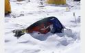 ΣΟΚ: Tα χιόνια λιώνουν και αποκαλύπτουν τους ορειβάτες που δεν τα κατάφεραν [ΠΡΟΣΟΧΗ ΣΚΛΗΡΕΣ ΕΙΚΟΝΕΣ] - Φωτογραφία 5