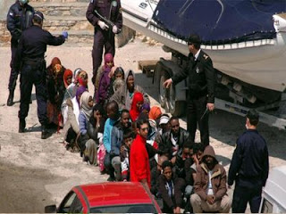Σύλληψη 39 μεταναστών στη Σάμο - Φωτογραφία 1