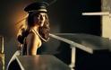 H Penelope Cruz γδύνει την Ιrina Shayk για την Agent Provocateur - Φωτογραφία 2