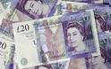 Βρετανία: Το 52% των νοικοκυριών δυσκολεύεται να πληρώσει λογαριασμούς
