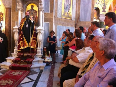 Πάτρα: Πλήθος κόσμου στην αγρυπνία για την επιστροφή του Σταυρού του Mαρτυρίου του Αγίου Ανδρέα - Δείτε φωτο - Φωτογραφία 3