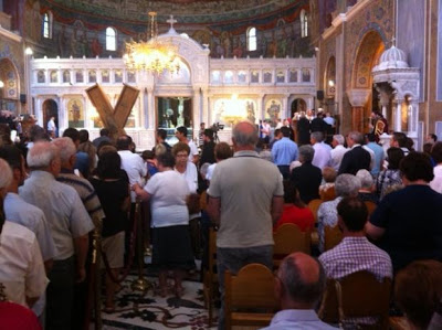 Πάτρα: Πλήθος κόσμου στην αγρυπνία για την επιστροφή του Σταυρού του Mαρτυρίου του Αγίου Ανδρέα - Δείτε φωτο - Φωτογραφία 8