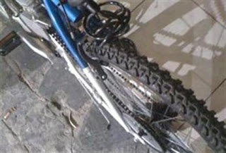 Αμαλιάδα: Ελαφρύς τραυματισμός 21χρονης με ποδήλατο - Φωτογραφία 1