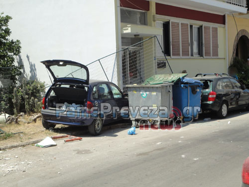 Πρέβεζα: Ανεξέλεγκτη πορεία Ι.Χ. μέσα στην πόλη - Ευτυχώς δεν θρηνήσαμε θύματα - Δείτε φωτo - Φωτογραφία 2