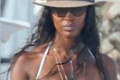 Tο αψεγάδιαστο κορμί της Naomi Campbell!