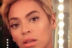 Αγορίστικο look για την Beyonce