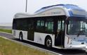 Δρόμος «φορτίζει» ασύρματα ηλεκτροκίνητα λεωφορεία στη Νότια Κορέα