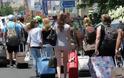 Συνωστίζονται οι Ρώσοι στο ελληνικό προξενείο στη Mόσχα για μια βίζα με προορισμό την Ελλάδα