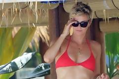 Η Charlize Theron έχει κορμάρα!