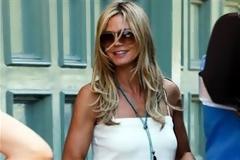 Τσακωμένη με τα σουτιέν η Heidi Klum