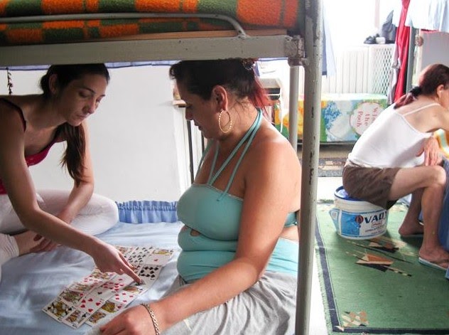 Σπάνια φωτογραφική συλλογή απο τις γυναικείες φυλακές της Ρουμανίας [90 pics] - Φωτογραφία 56