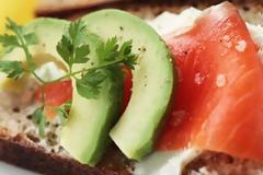 10 superfoods που θα τονώσουν το μυαλό σας