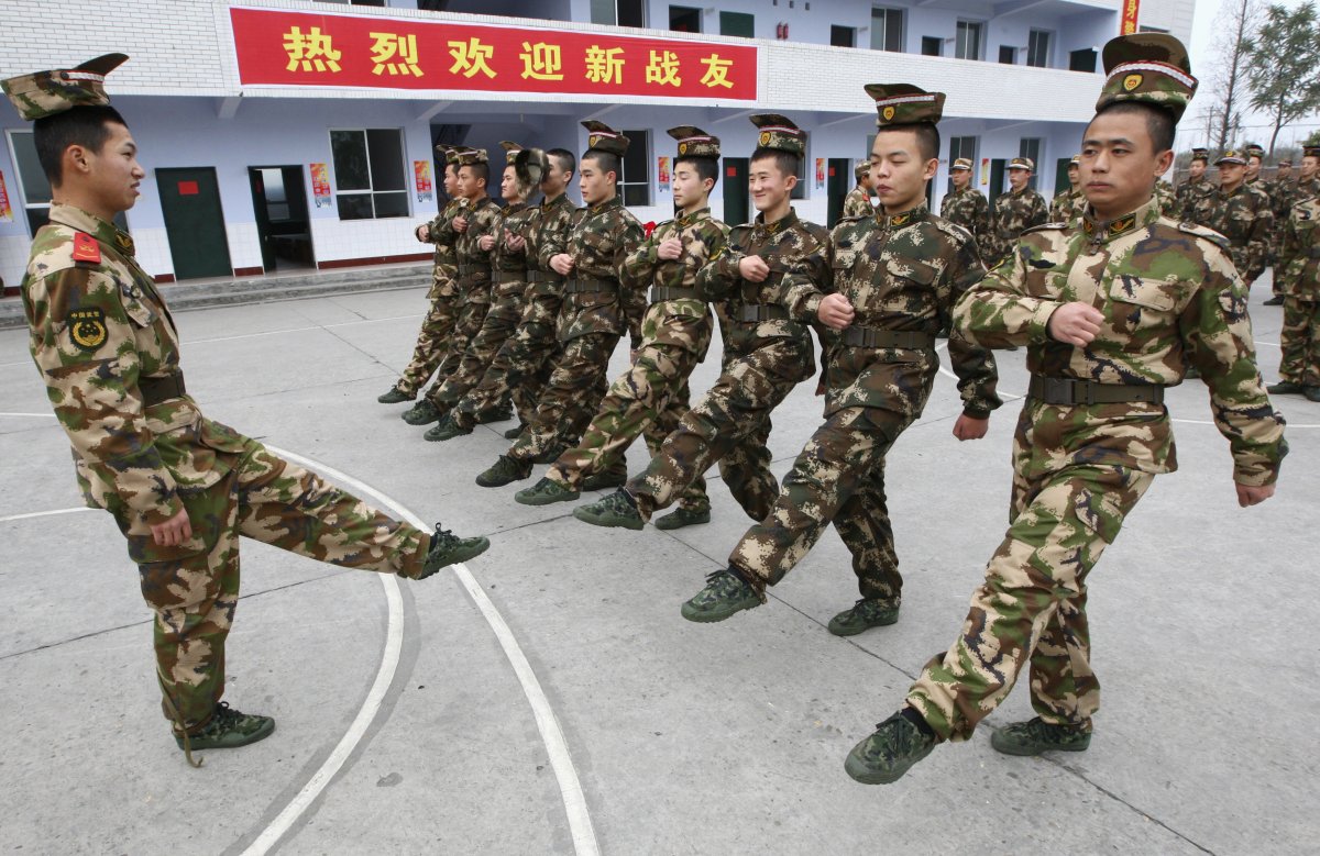 15 φωτογραφίες από την βάναυση κινεζική παραστρατιωτική εκπαίδευση - Φωτογραφία 10