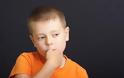 Υγεία: Τι είναι η ονυχοφαγία; - Γιατί «τρώει» το παιδί τα νύχια του;