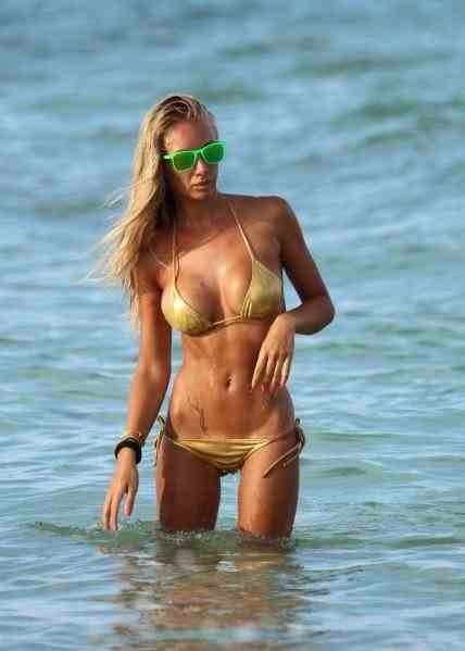 Το απίστευτο σκύψιμο της Λάουρας και τα…εγκεφαλικά! - Φωτογραφία 3