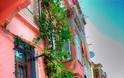 ΦΩΤΟ-Μια πολύχρωμη συνοικία στην Κωνσταντινούπολη