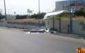 Τραγωδία στη Θεσσαλονίκη - Αυτοκίνητο καρφώθηκε σε στάση λεωφορείου -
Ένας νεκρός και 4 τραυματίες - Φωτογραφία 2