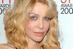 H ...εφιαλτική όψη της Courtney Love χωρίς μακιγιάζ!