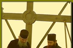 3492 - Ανάβαση σε απόκρημνες πλαγιές προς τη στέγη του Άθω