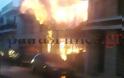 Πάτρα: Φωτιά σε ξυλουργείο - Ζημιές σε δύο διαμερίσματα - Κάηκαν τρία αυτοκίνητα - Φωτογραφία 1