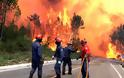 Περισσότεροι από 800 πυροσβέστες δίνουν μάχη με τις φλόγες στη Πορτογαλία