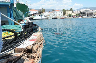 Σύγκρουση αλιευτικού με ρυμουλκό μέσα στο λιμάνι της Καλαμάτας - Φωτογραφία 3