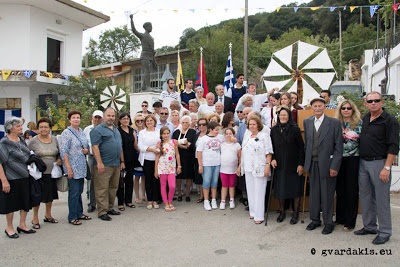 Τα εγγόνια, τίμησαν τον ήρωα και εφευρέτη του πρώτου ανεμόμυλου - Φωτογραφία 4