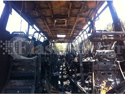 Φωτογραφίες σοκ απο το καμένο λεωφορείο - Ευτυχώς δεν υπήρξαν θύματα - Φωτογραφία 3