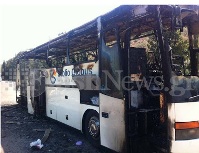 Φωτογραφίες σοκ απο το καμένο λεωφορείο - Ευτυχώς δεν υπήρξαν θύματα - Φωτογραφία 4