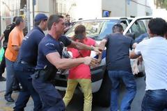 Κρήτη: Δείτε φωτογραφίες από το πανικό στα δικαστήρια για το βιασμό της 25χρονης