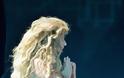 Η Lady Gaga με string στα MTV Video Music Awards 2013 - Φωτογραφία 3