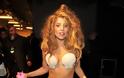 Η Lady Gaga με string στα MTV Video Music Awards 2013 - Φωτογραφία 6