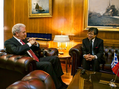 Συνάντηση ΥΕΘΑ Δημήτρη Αβραμόπουλου με τον Πρέσβη της Λαϊκής Δημοκρατίας του Βιετνάμ - Φωτογραφία 1