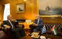 Συνάντηση ΥΕΘΑ Δημήτρη Αβραμόπουλου με τον Πρέσβη των Ηνωμένων Αραβικών Εμιράτων - Φωτογραφία 2