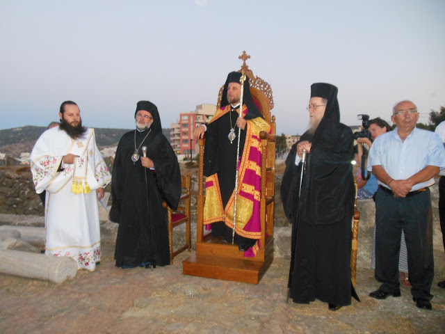 3520 - Γιορτάστηκαν τα 30 χρόνια της θεοφιλούς ποιμαντορίας του μητροπολίτη Καρπάθου και Κάσου κ. Αμβροσίου του Λαυριώτη - Φωτογραφία 15